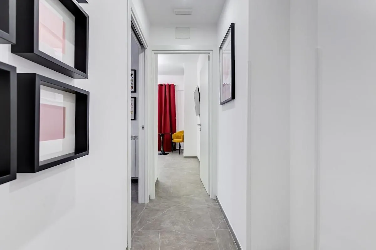 Bdc - Mariposa 3Bdr In San Giovanni روما 0*,  إيطاليا