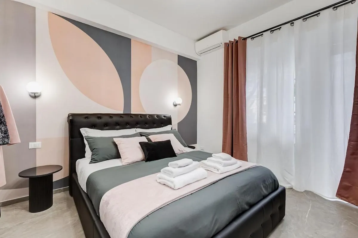 Bdc - Mariposa 3Bdr In San Giovanni روما 0*,  إيطاليا