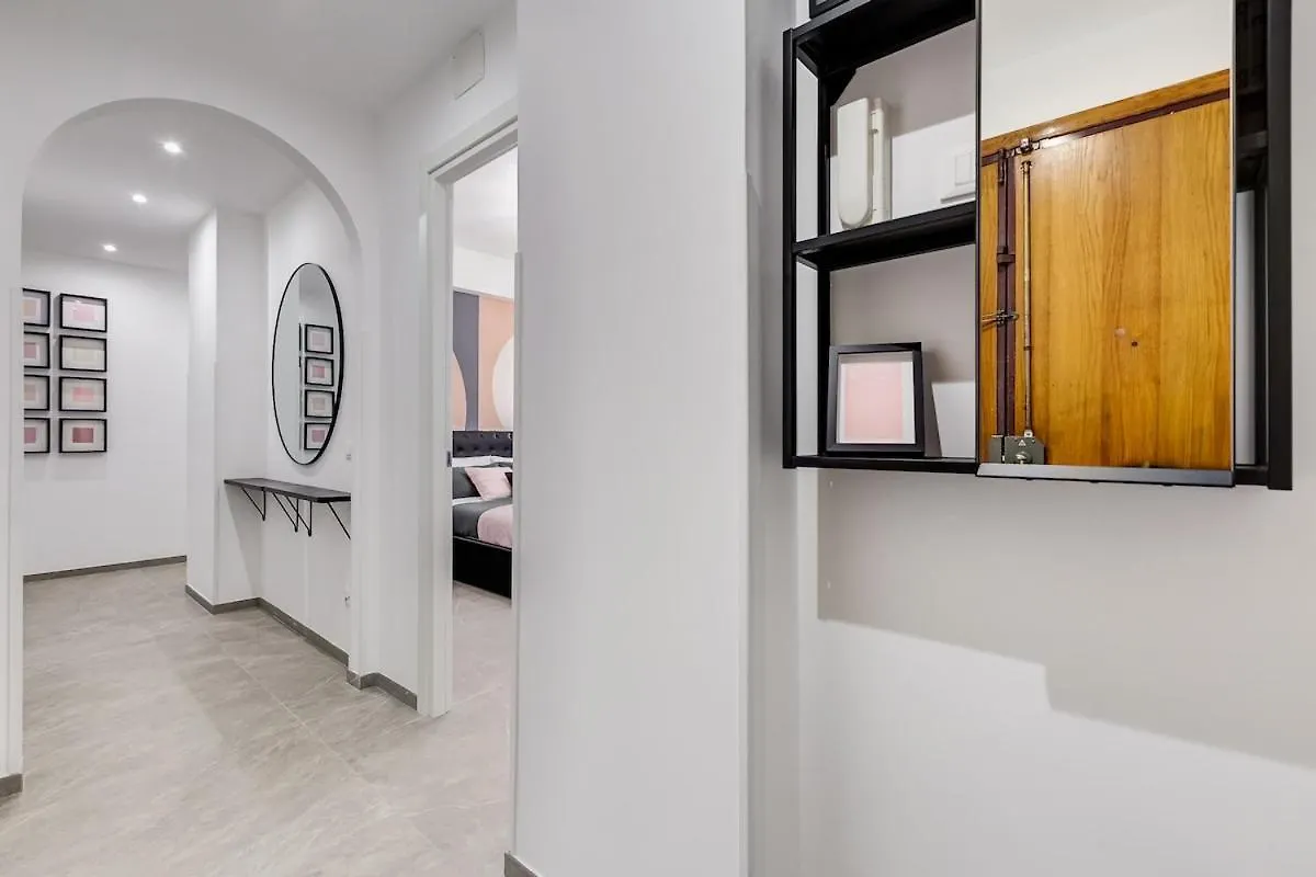 Bdc - Mariposa 3Bdr In San Giovanni Rom