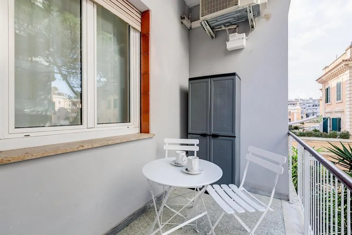 Lägenhet Bdc - Mariposa 3Bdr In San Giovanni Rom